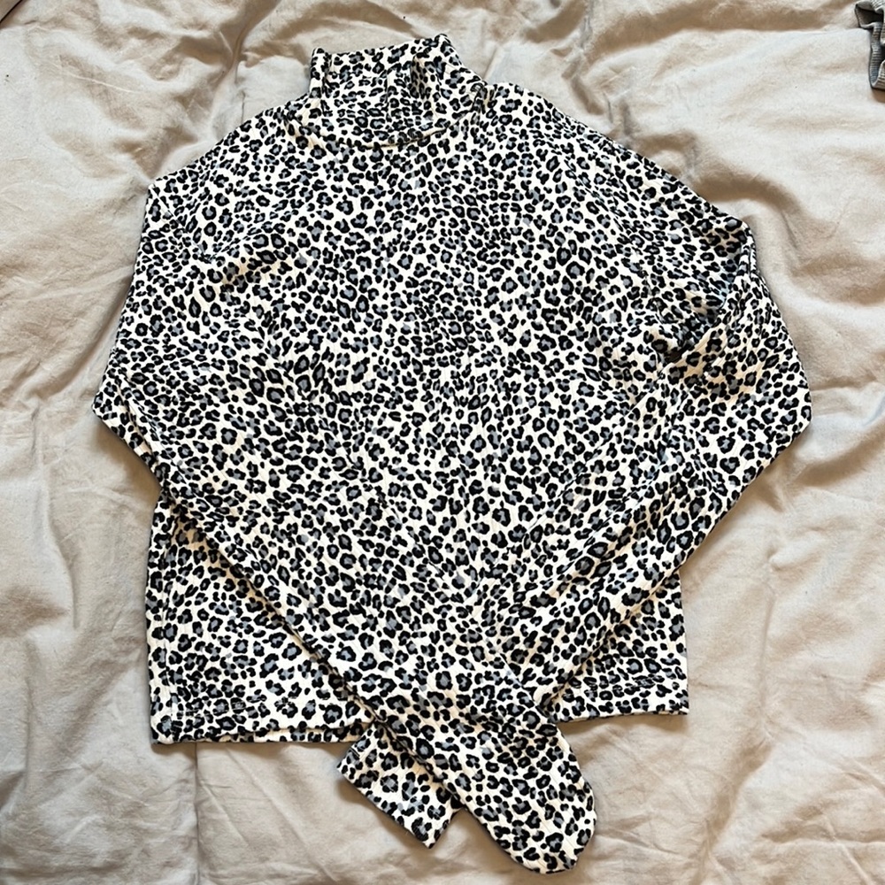 Mock neck shirt